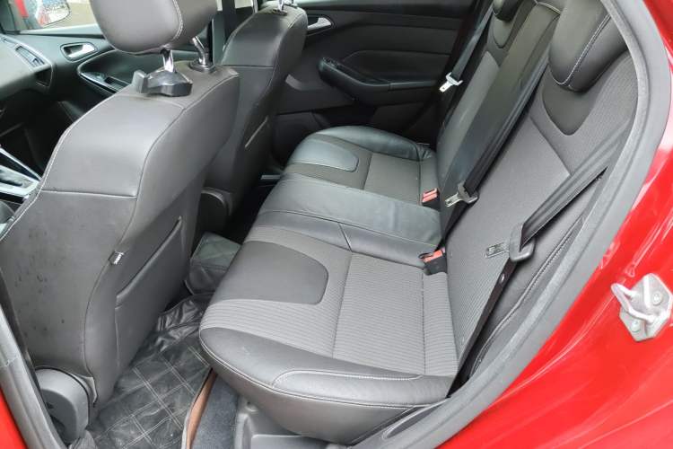 Used Ford Focus 2012 Hatchback 1.6L Automatic Fashion Edition Left Rear Seat