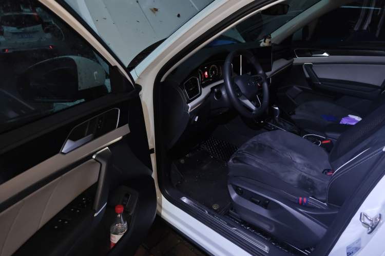 Used Volkswagen Tayron 2024 300TSI Two-Wheel-Drive Luxury Plus Advanced Version Driver Seat