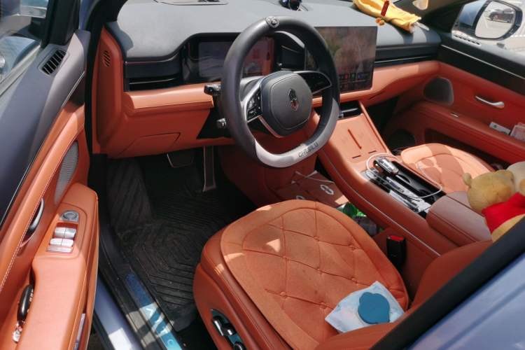 Used Hima AITO M7 2024 1.5T Intelligent Driving 4WD Ultra Version 6 Seats Driver Seat