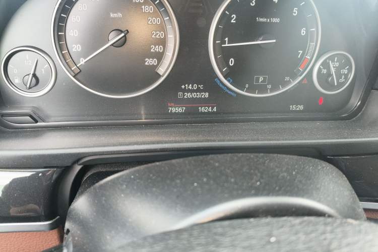 Used BMW 5 Series 2017 520Li Elegant Edition Odometer Close Up