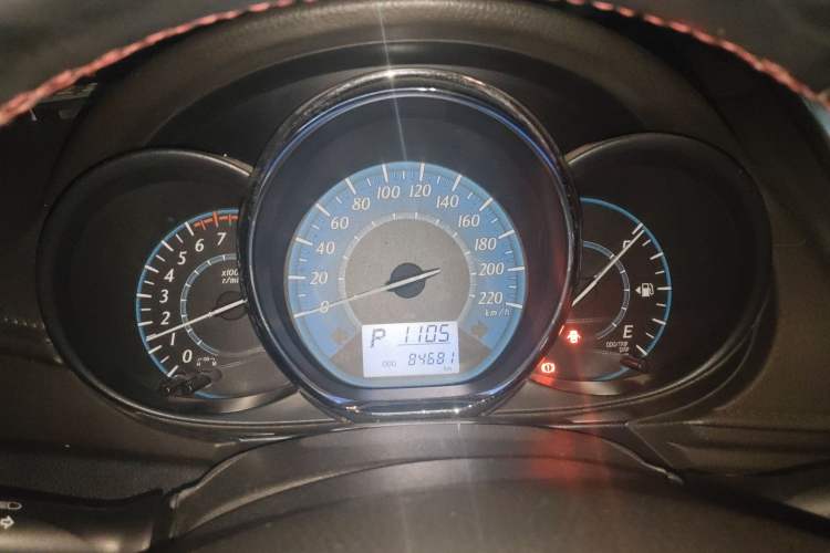 Used Toyota YARiS L Zhi Xuan 2015 1.5E Automatic Charm Edition Instrument Cluster