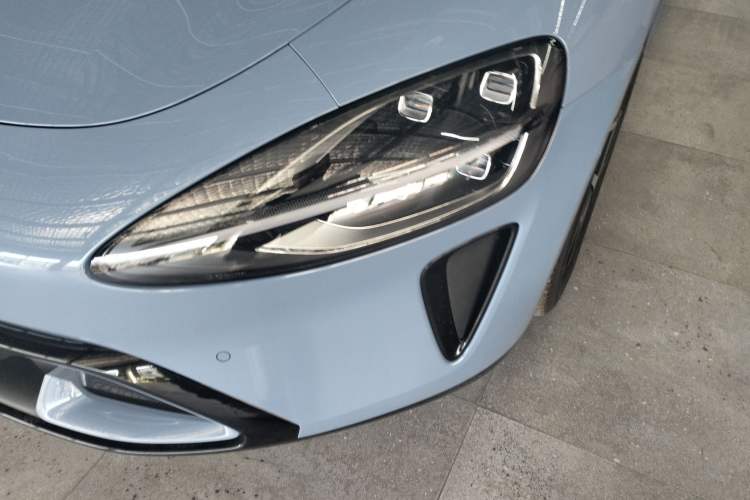 Used Xiaomi Auto SU7 2024 Rear-Drive Standard Founder Edition Left Front Headlight