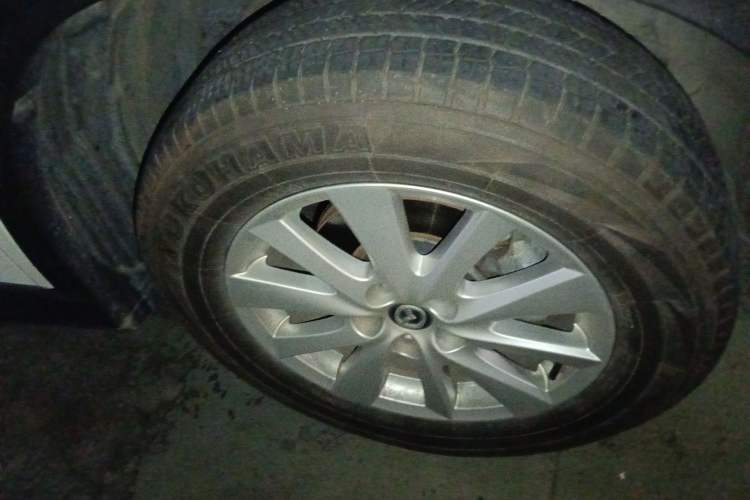 Used Mazda CX-5 2014 2.0L Automatic Two-Wheel Drive Urban Version Right Front Wheel Hub