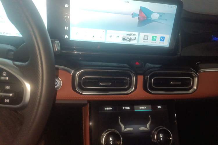 Used JETOUR Shanhai L7 2024 1.5T 120 km ULTRA 5-seater Audio And AC Panel