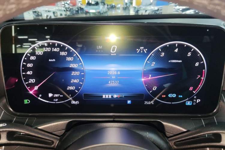 Used Mercedes-Benz C-Class 2022 Revised C 260 L Starry Night Sport Edition Instrument Cluster