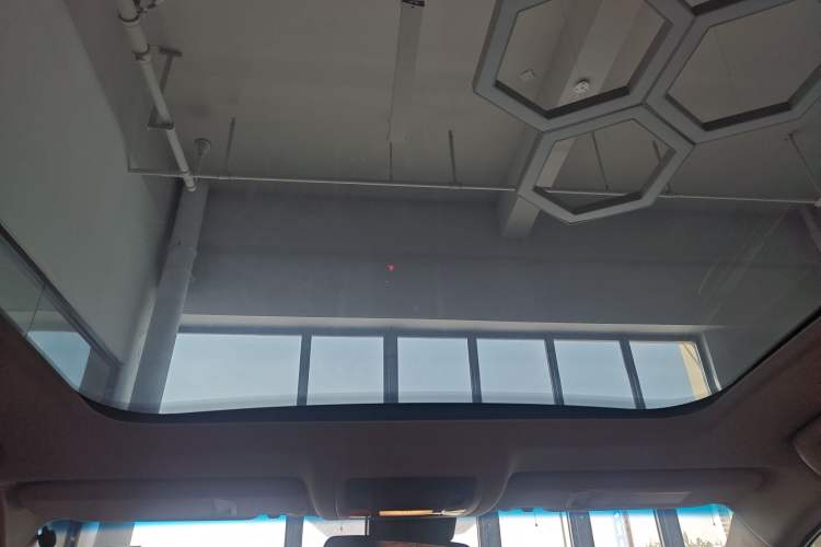 Used Lexus NX 2015 300h All-Wheel-Drive Fēngzhì Edition Headliner