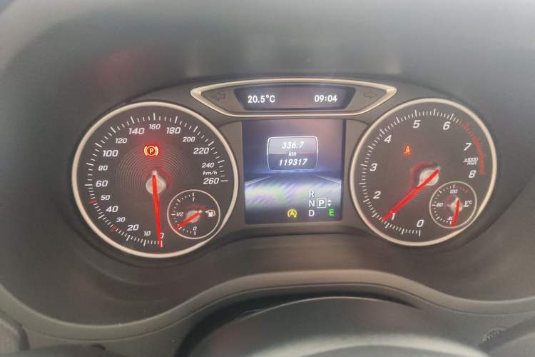 Used Mercedes-Benz B-Class 2015 B 200 Fashion Model Instrument Cluster