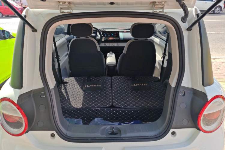 Used CHANGAN NEVO Lumin 2025 205 km Xiangqin Version Trunk