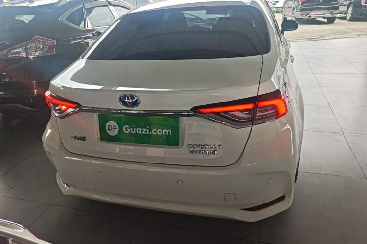 Used Toyota Corolla 2021 Dual-Motor 1.8L E-CVT Elite Edition
