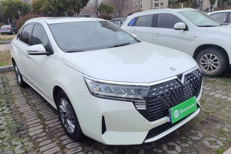 Used Venucia D60 2023 PLUS 1.6L XL CVT Yue Ling Edition
