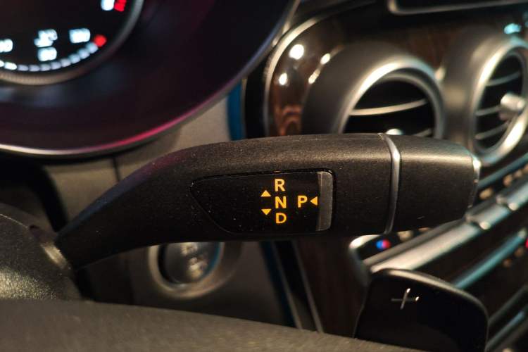 Used Mercedes-Benz GLC 2019 Facelift GLC 260 L 4MATIC Luxury Model
