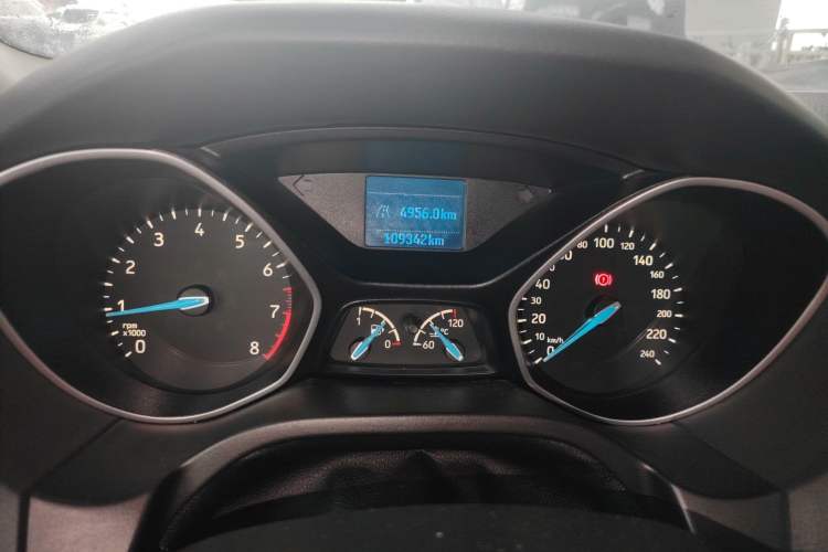 Used Ford Focus 2015 Sedan 1.6L Manual Comfort Model