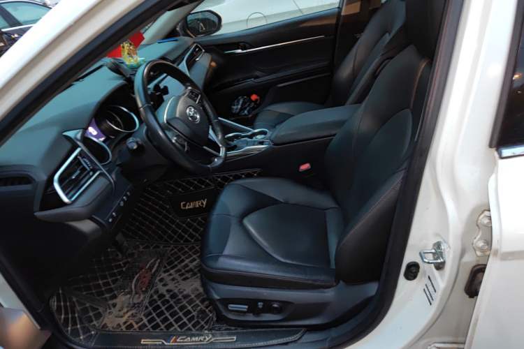 Used Toyota Camry 2019 Revised Version 2.0G Luxury Edition
