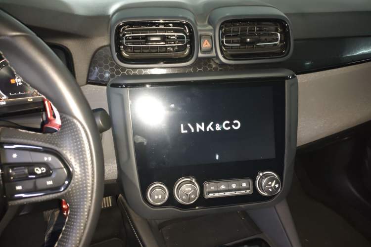 Used Lynk & Co 03 2022 1.5TD DCT JingPlus Audio And AC Panel