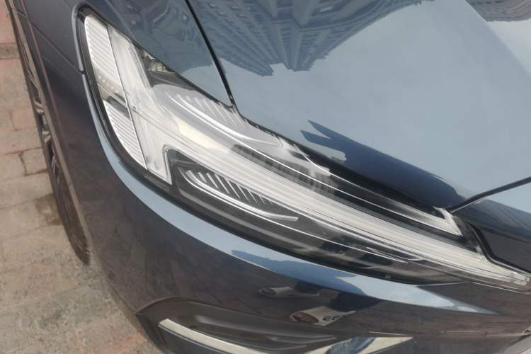 Used Volvo S60 2025 B4 Zhiyuan Luxury Edition
