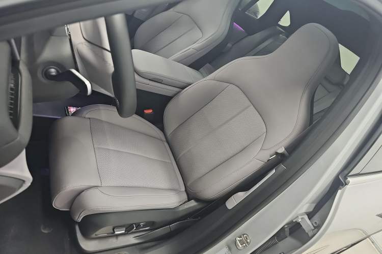 Used Nio EC6 2024 75 kWh Left Front Seat