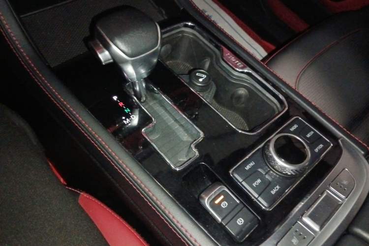 Used BAIC Off-Road BJ40 2019 2.3T Automatic Four-Wheel Drive Urban Hunter Edition Premium Model China VI Emission Standard