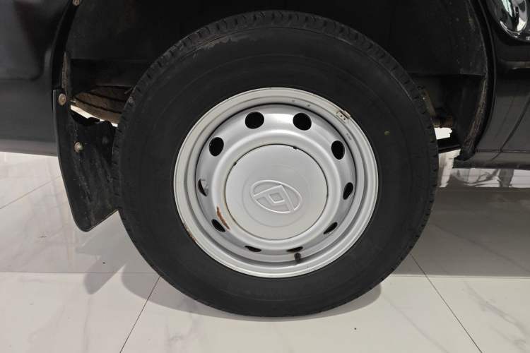 Used SAIC MAXUS Xintu V80 2021 2.0T AMT Classic Aoyuntong Long Wheelbase Mid-Roof 6/7/8/9-Seater