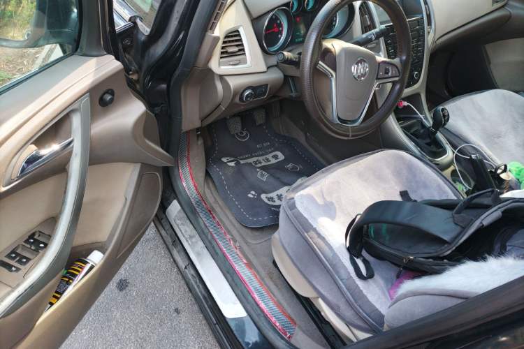 Used Buick GT 2013 GT 1.6L Manual Entry-Level Model