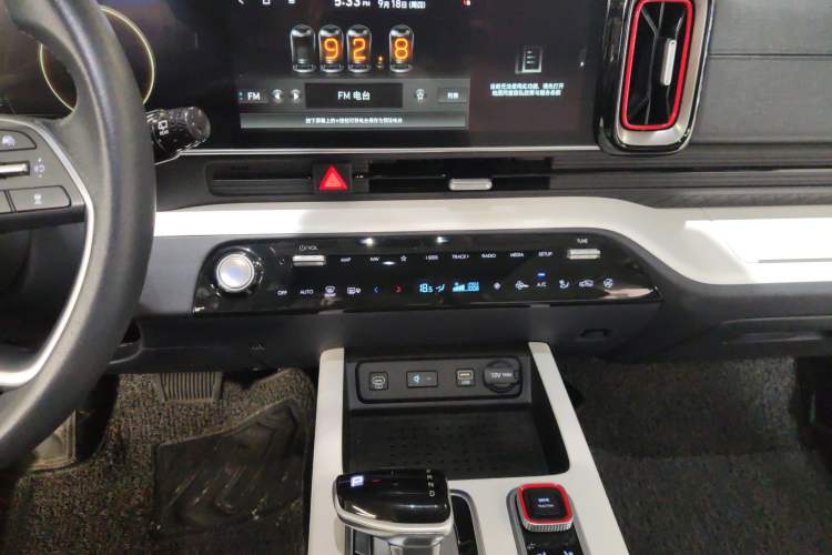 Used Hyundai ix35 2023 Musso 2.0L Flagship Edition TOP