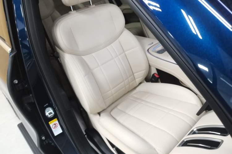 Used Deepal S09 2025 Four-Wheel Drive Ultra+ Custom Edition
