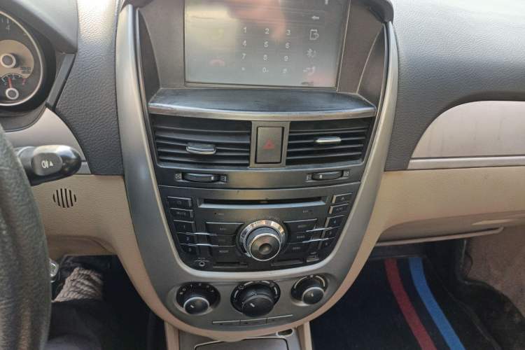 Used Buick Excelle 2011 1.6 LX-MT
