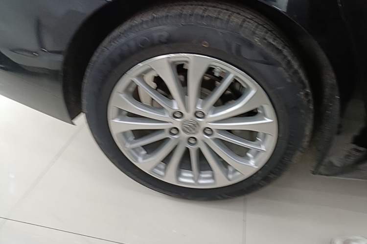 Used Buick LaCrosse 2016 28T Luxury Version