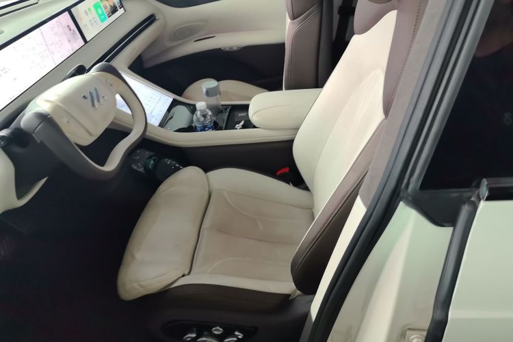 Used IM LS7 2023 100kWh Lux Rear-Drive Version