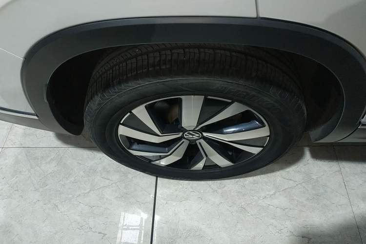 Used Volkswagen Tayron 2022 280TSI Two-Wheel Drive Luxury Smart Connectivity Version