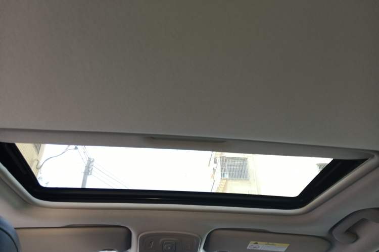 Used Citroen C4L 2016 1.2T Automatic Elite Model Headliner