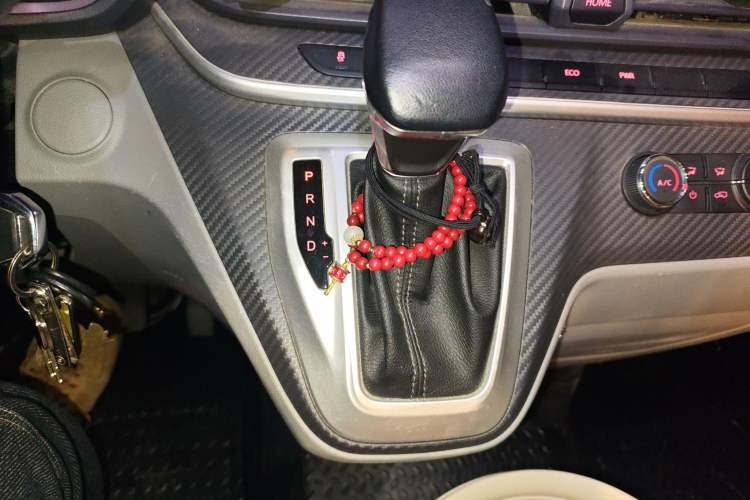 Used SAIC MAXUS V90 RV 2023 2.0T Traveler RVLIFE Fun Edition