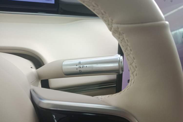 Used Hima Luxeed R7 2024 All-Electric 667 km Max