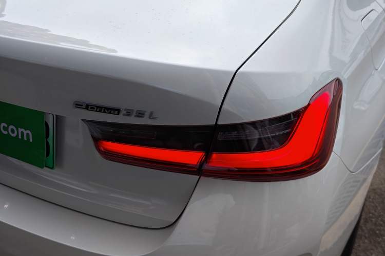 Used BMW i3 2022 eDrive 35 L
