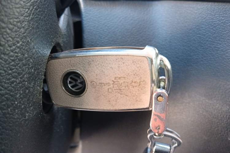 Used Volkswagen Tiguan 2016 280TSI Automatic Two-Wheel-Drive Silk Road Style Edition Vehicle Key