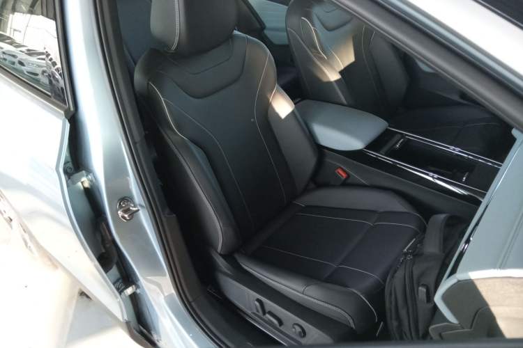 Used Volkswagen ID.4 X 2025 Smart Version Pure & Intelligent Enjoyment Edition