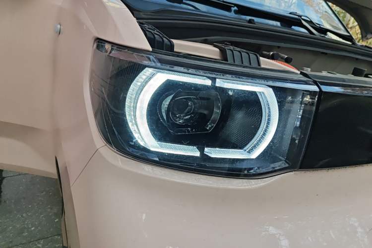 Used Wuling Hongguang MINIEV 2021 Macaron Premium Model – Lithium-NMC