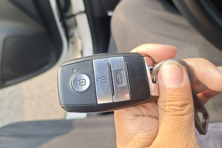 Used Kia KX Cross 2019 1.6L Automatic Dynamic Sunroof Version China VI
