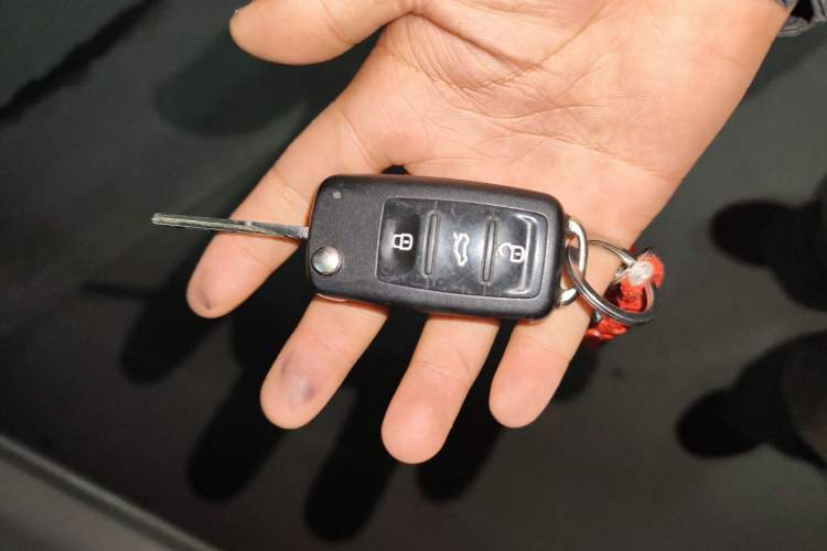 Used Skoda Rapid Spaceback 2016 Revised Version 1.6L Manual Front-Drive Edition Vehicle Key