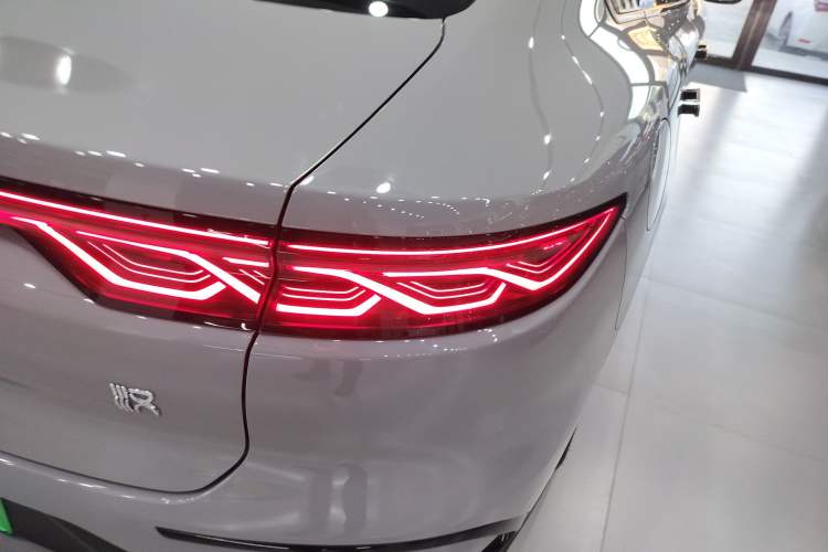 Used BYD Han 2025 EV with 701 km of Laser Radar-Enabled Intelligent Driving