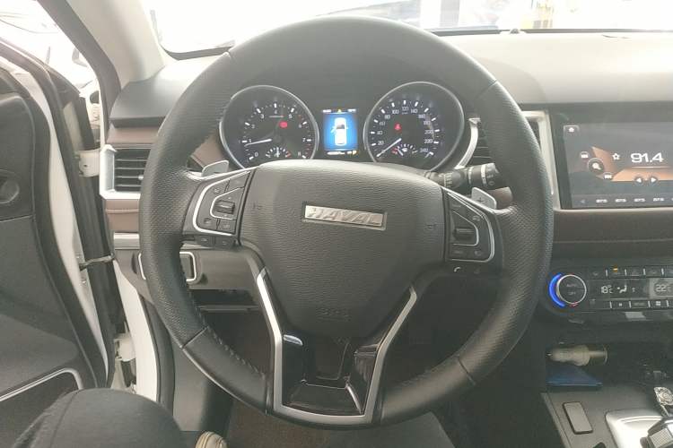 Used Haval H6 Coupe 2019 1.5T Automatic Two-Wheel Drive Luxury Smart Connectivity Version China VI Standard
