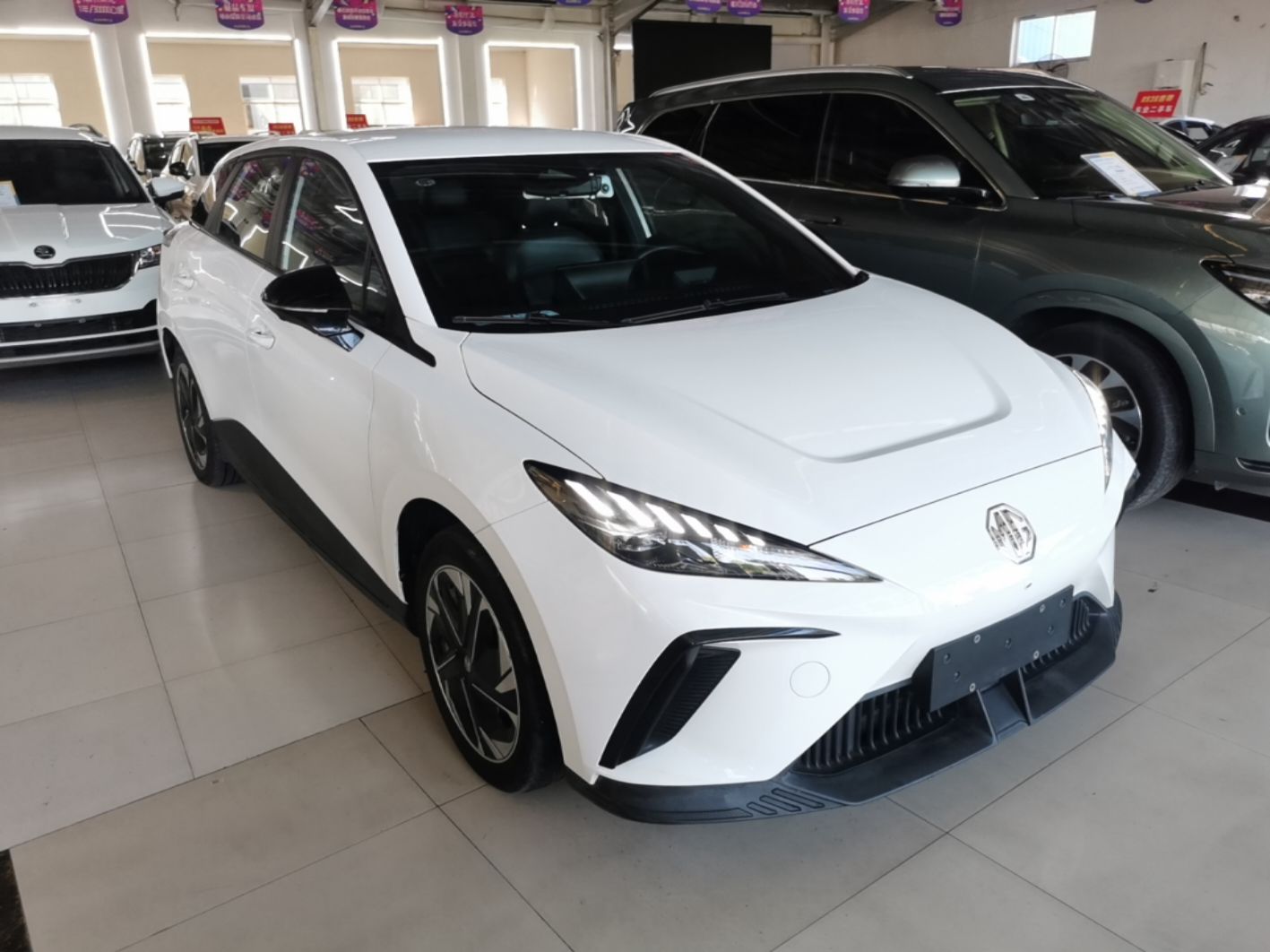 MG 4 EV 2023 415 km Range Sea-Faring Champion Edition — снимка 3