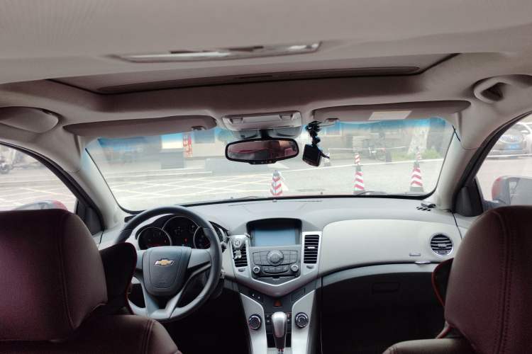 Used Chevrolet Cruze 2013 1.6L SE AT Headliner