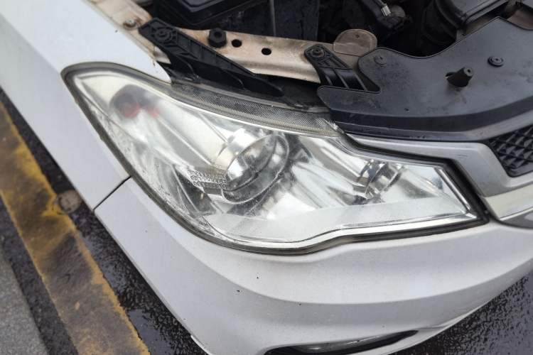 Used Wuling Hongguang 2015 1.5L S1 Standard China V-Emission Standards
