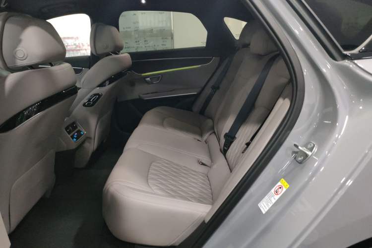 Used BYD Han 2025 DM-i Intelligent Driving Edition 125KM LiDAR Flagship Model