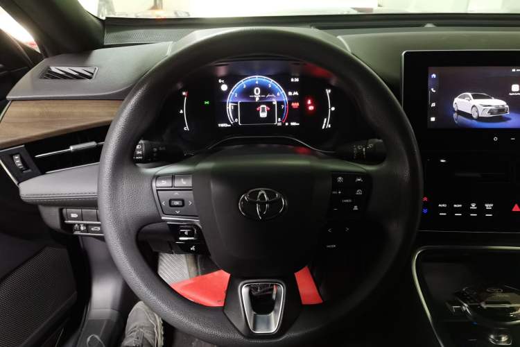 Used Toyota Avalon 2024 2.0L Ambition Edition
