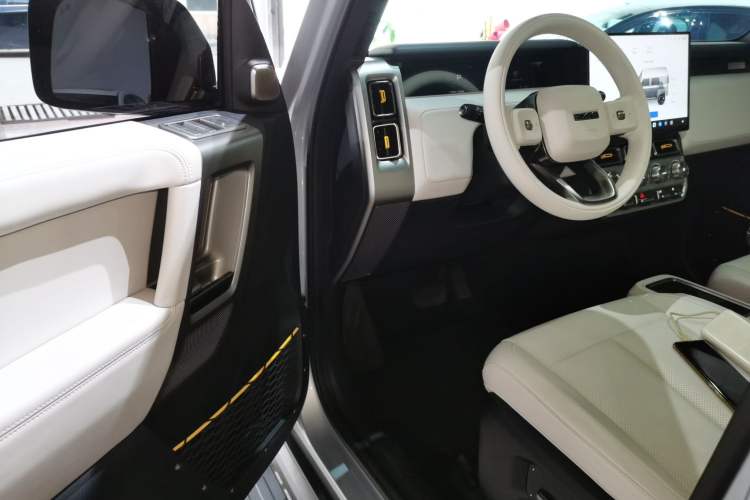 Used iCAR V23 2026 Model 550 Two-Wheel Drive Super Sports Edition Driver Seat