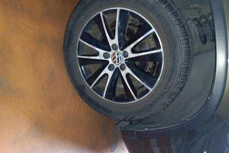 Used Volkswagen Tiguan L 2015 2.0 TSI Automatic All-Wheel Drive Luxury Edition