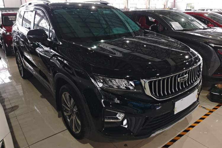 Used Geely Auto Haoyue 2022 1.8TD DCT Luxury 7-Seater Front Right 45 Deg