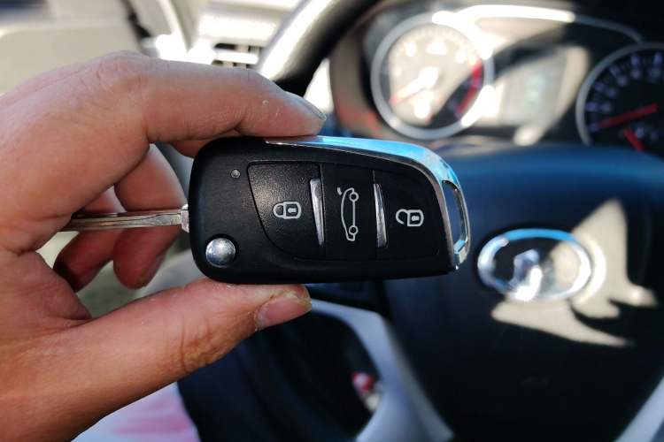 Used Great Wall Wingle 5 2017 2.0T European-Style Diesel Two-Wheel-Drive Elite Version with Large Double Cab – GW4D20B