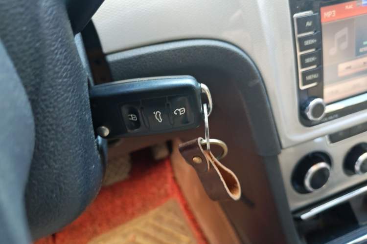 Used Volkswagen Gran Lavida 2013 1.6L Automatic Comfort Model